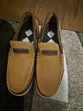 New!! Phat Farm Men's Tan and Brown Leather Boat Shoes